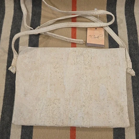 CorkLife Artcork Biege And Blue Envelope Front Folding Shoulder Bag  NWT - Picture 3 of 6